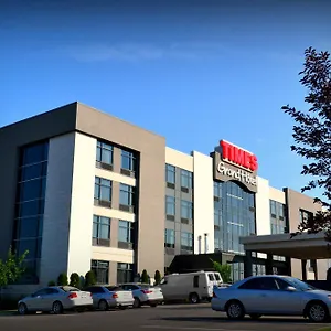 Grand Times - Aeroport De Québec